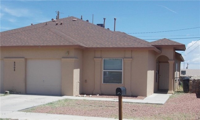 Primary Photo - 4213 Volcanic Ave