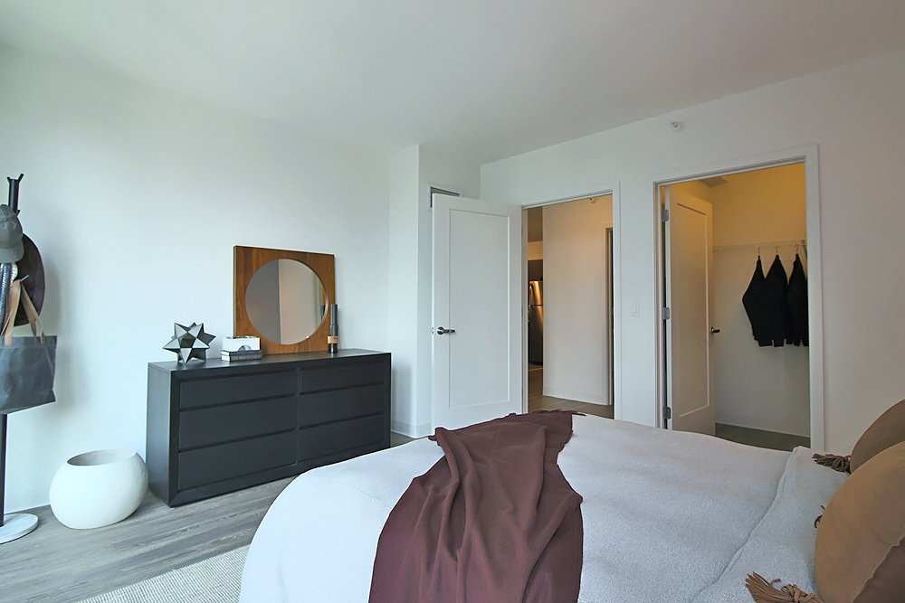 Building Photo - 632 N Wells St