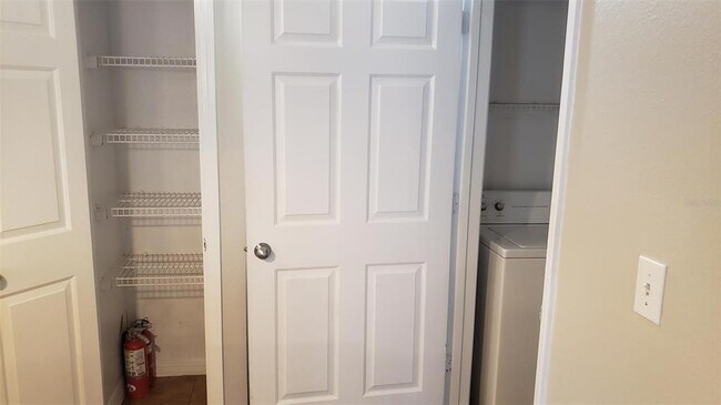 Building Photo - 2000 Erving Cir