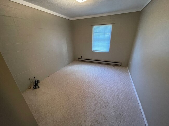 Building Photo - 2 Bedroom House near Little Easonburg Intersection