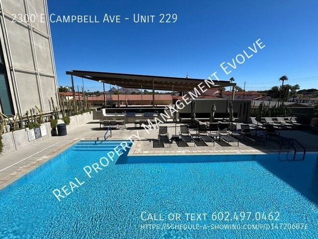 Building Photo - Luxurious Living In This High-end Condo! *...