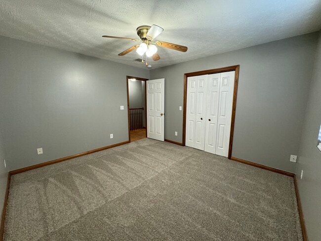 Building Photo - 5357 Midway Dr