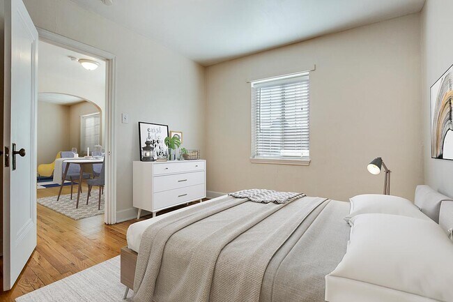 967 Bedroom - Grace Margaret