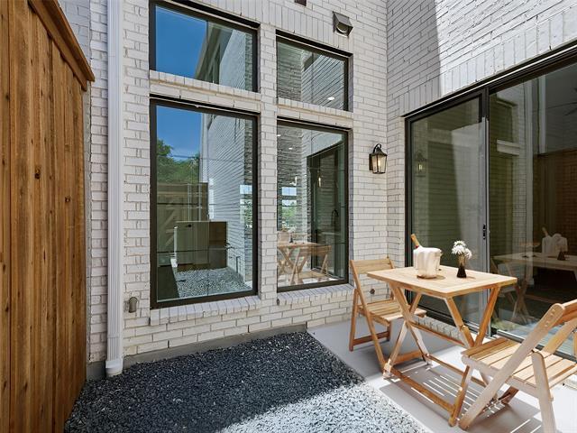 Building Photo - 4436 Burge Ave