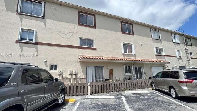 Building Photo - 511 NW 82nd Ave