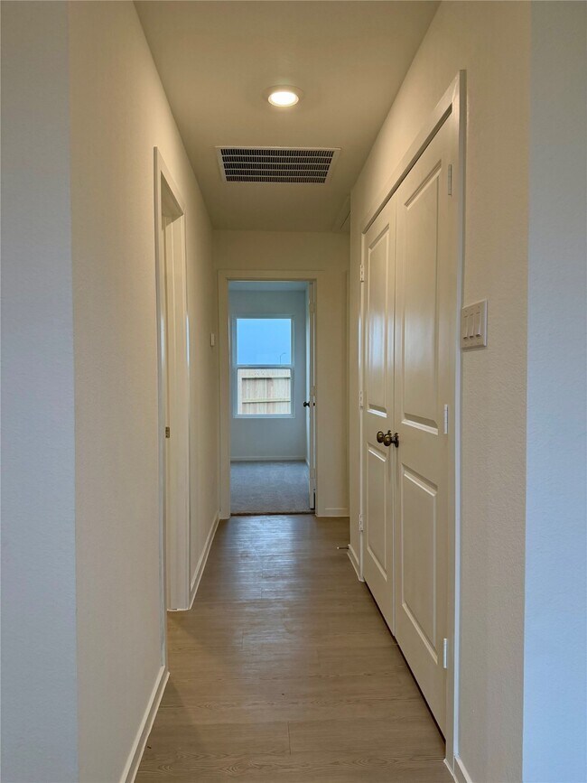 Building Photo - 447 Southern Magnolia Wy