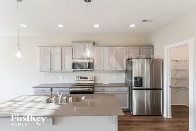 Building Photo - 71 Co Rd 1702