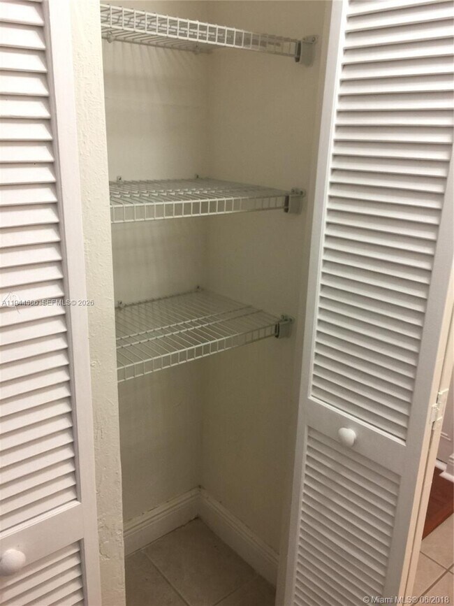 Building Photo - 9403 SW 76th St