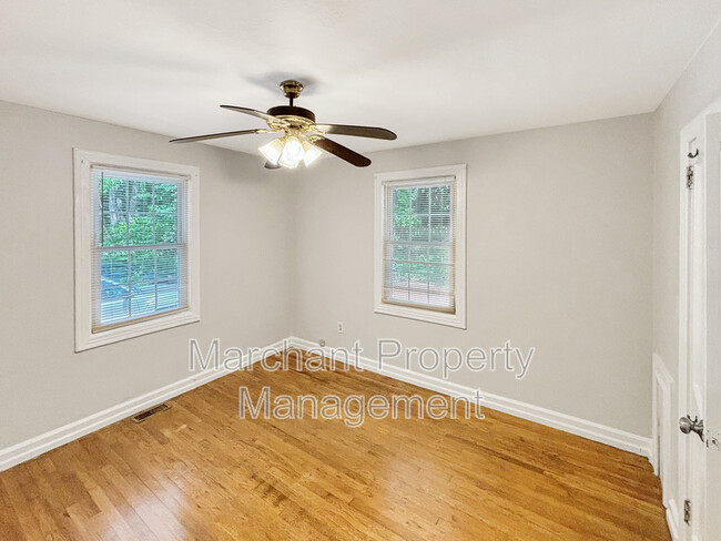Building Photo - 48 Westview Ave