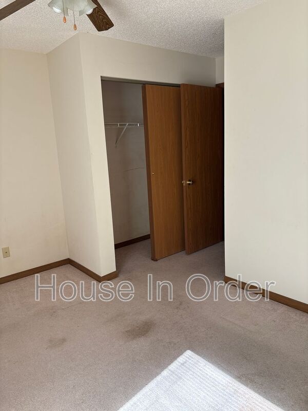 Building Photo - 1230-5 State Street