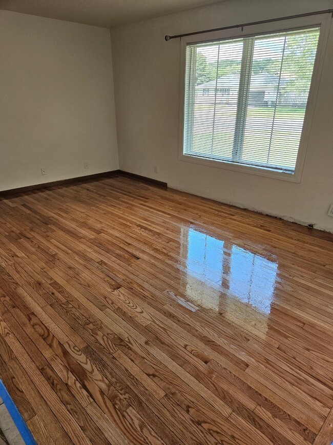 Building Photo - 3516 Lana Ln