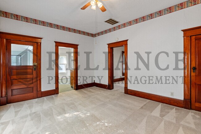 Building Photo - 109 N Emporia St