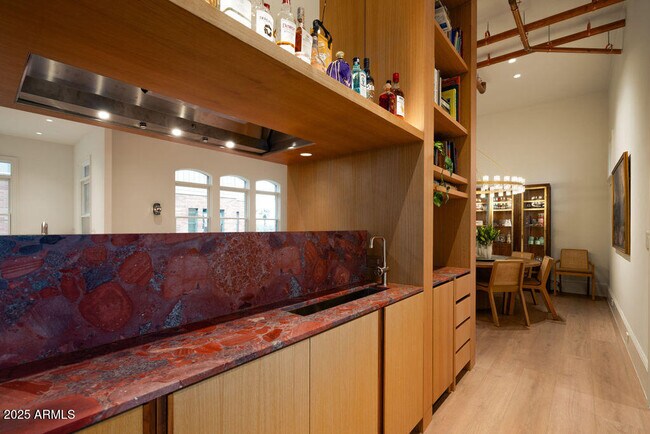 Building Photo - 50 W Palm Ln