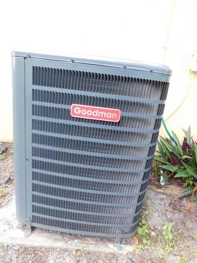 Building Photo - 1614 Sand Key Cir