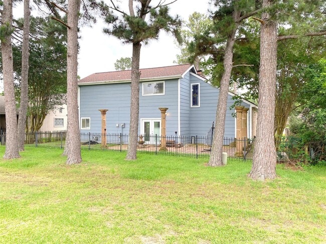 Building Photo - 14934 Elmont Dr