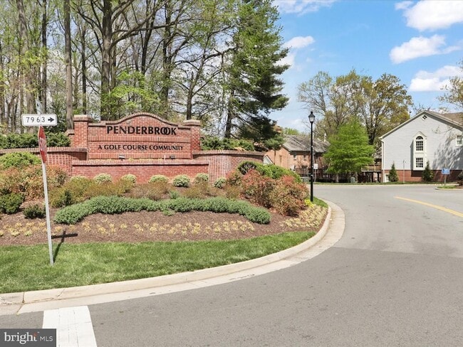 Building Photo - 3946 Valley Ridge Dr
