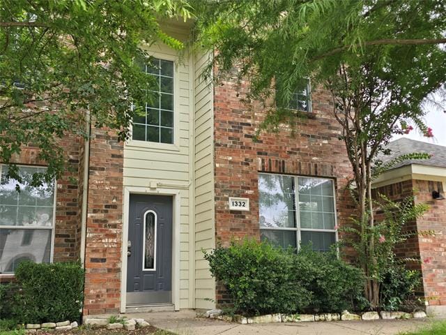 Building Photo - 1332 Pepperidge Ln