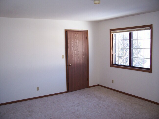 master bedroom - W71N881 Harrison Ct