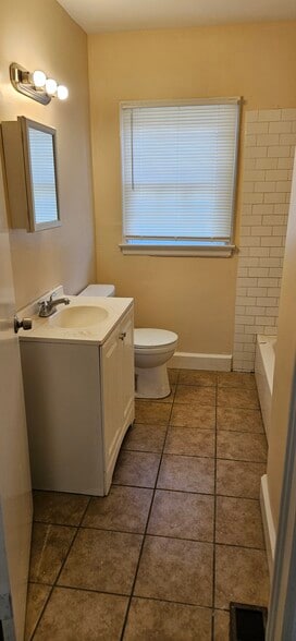 Building Photo - 1321 32nd Street Ensley