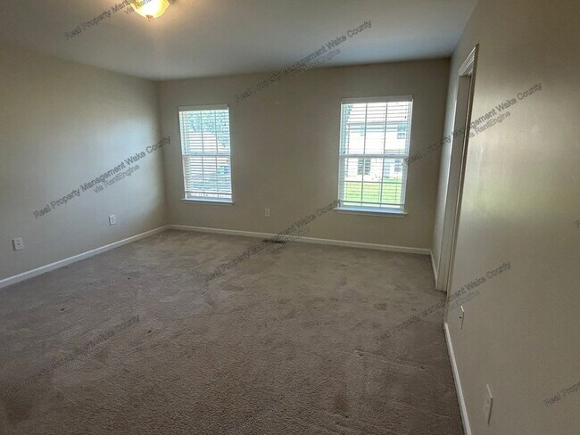 Building Photo - 1331 Lombar St