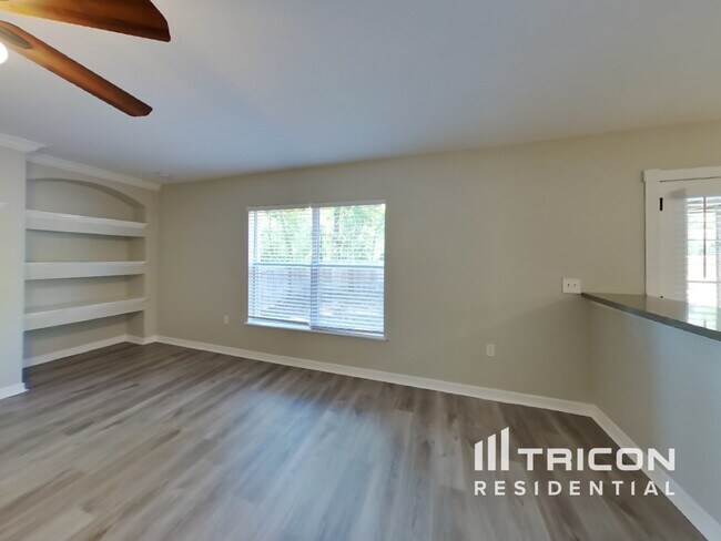 Building Photo - 6 Sweetgum Ct N