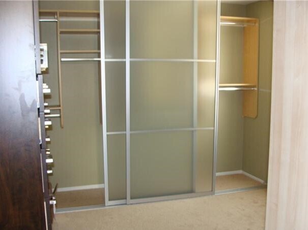 Building Photo - BEAUTIFUL MOUNTAIN VIEW 4BED/3BATH PLUS DE...