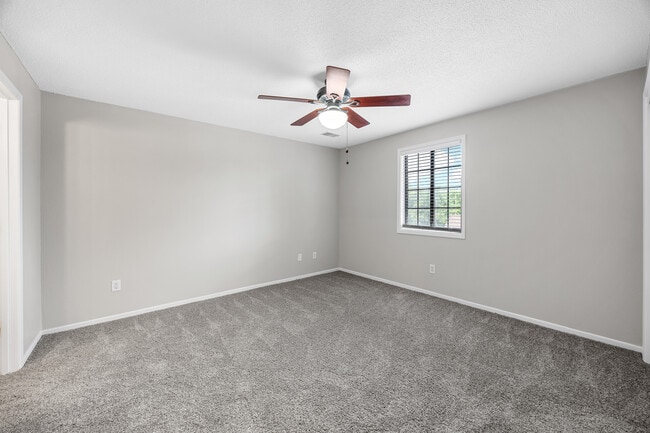 Building Photo - 1512 1st Ave