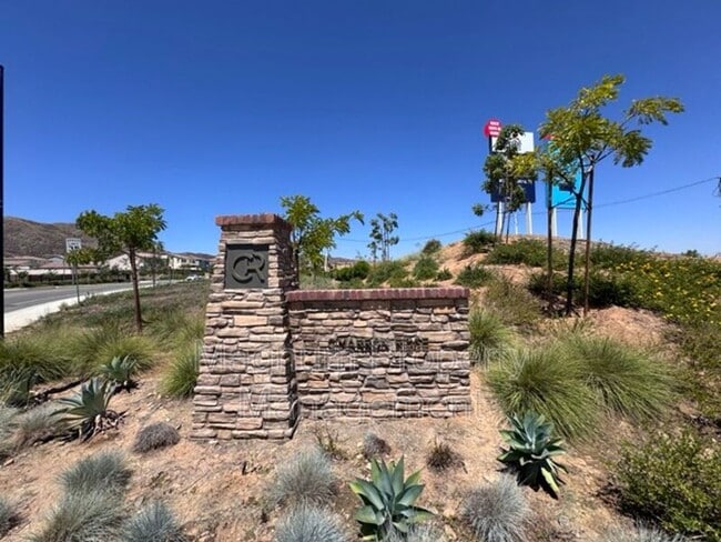 Building Photo - 25061 River Peak Dr