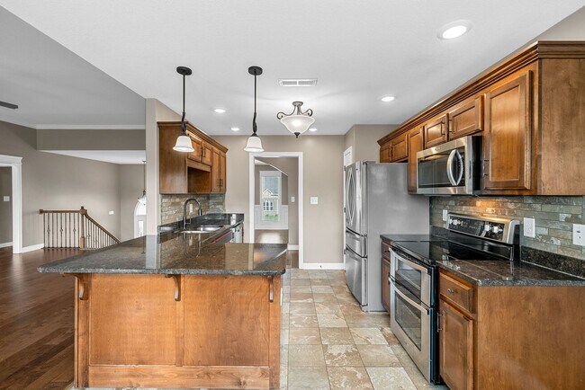 Building Photo - Stunningly Large Home Ready Today!