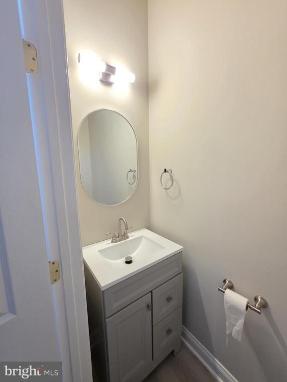 Building Photo - 676 McLeary Square SE