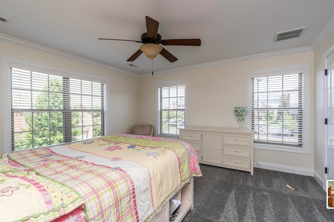 Building Photo - Beautiful Beaumont townhome – $3,000/Month