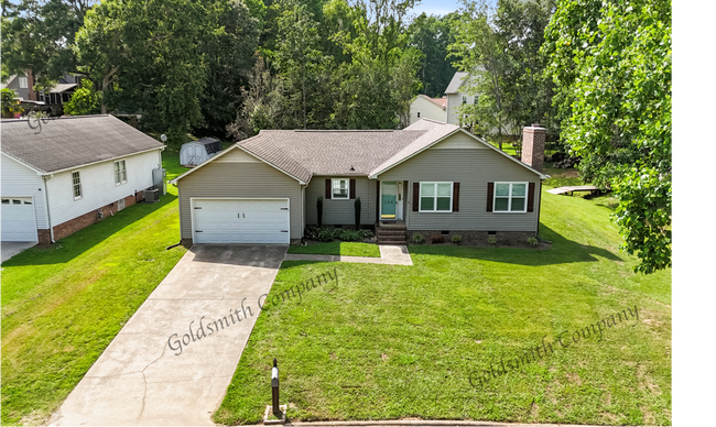 Building Photo - "3-Bedroom Home with Spacious Living in Simpsonville!"