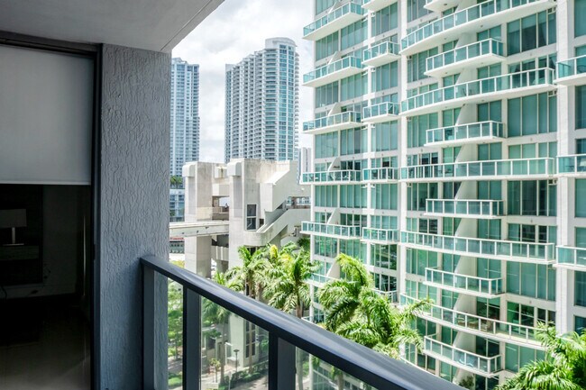 Building Photo - 31 SE 6th St