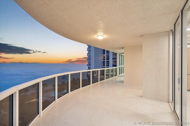Building Photo - 3100 N Ocean Blvd