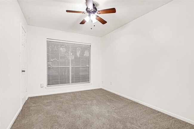 Building Photo - 4803 Drew Forest Ln