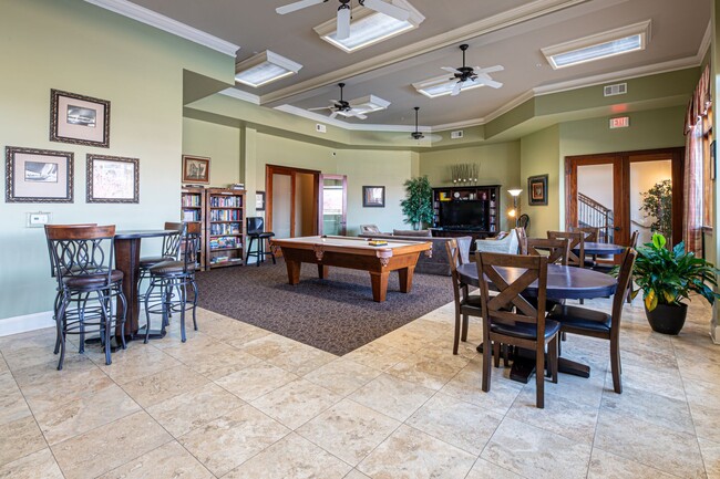 Building Photo - Knoxville 37920 - Riverfront Condo for Ren...