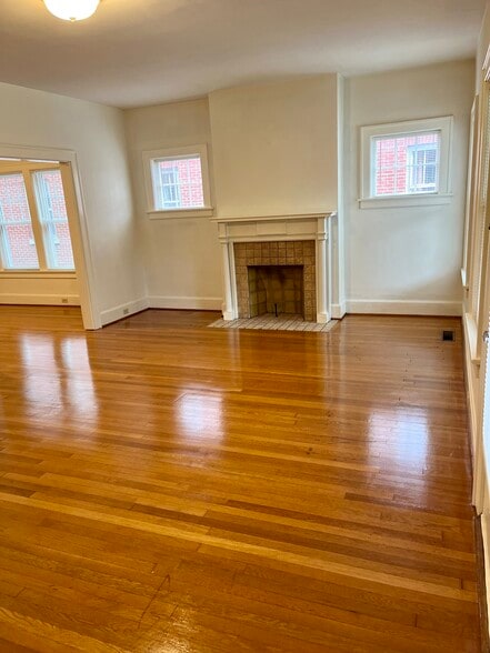 Living Room - 1324 Fontaine Rd