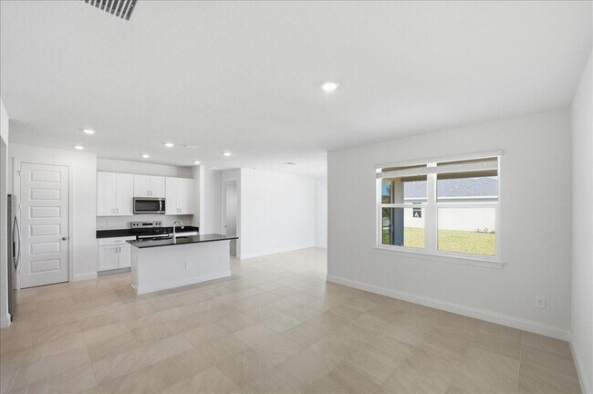 Building Photo - 11247 Barnstead Wy