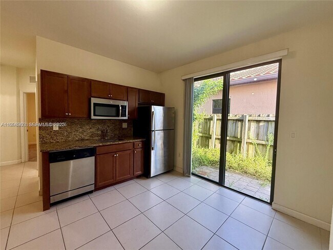 Building Photo - 3472 SE 3rd St