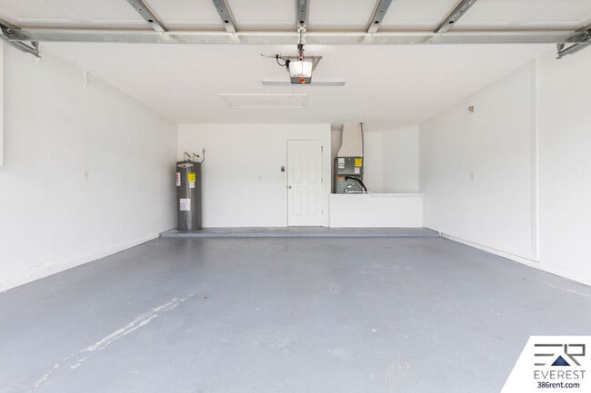 Building Photo - 26 Round Mill Ln