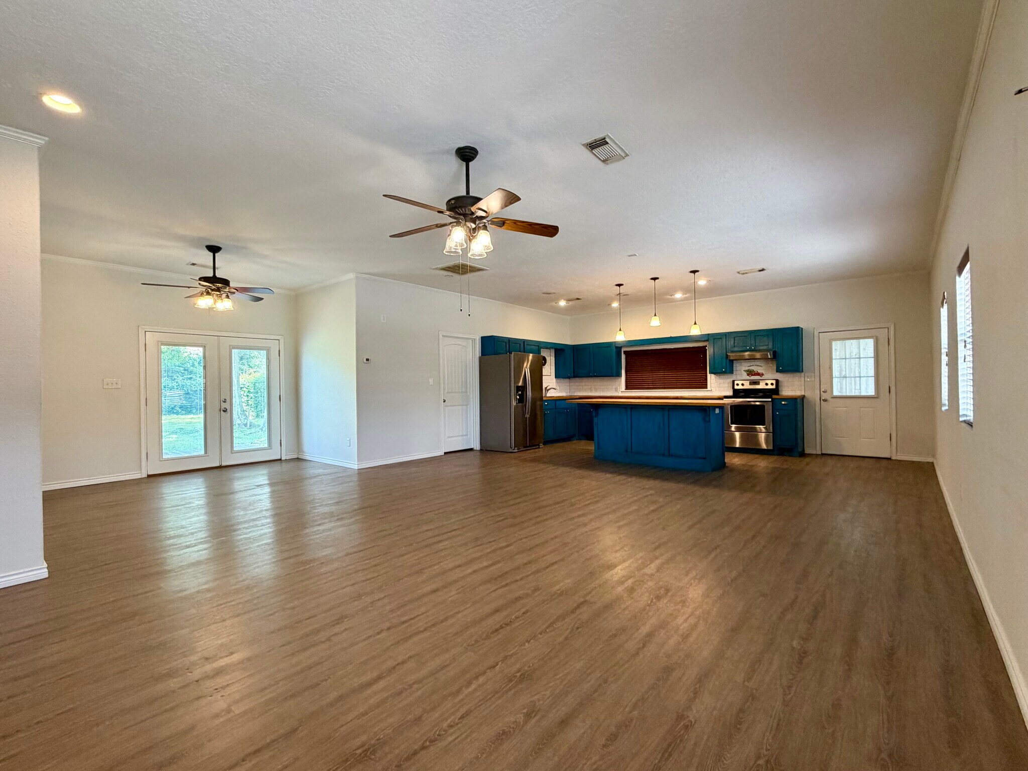 Building Photo - 6498 Verde St