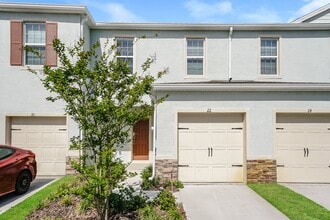 Building Photo - 22 Calle Grande St