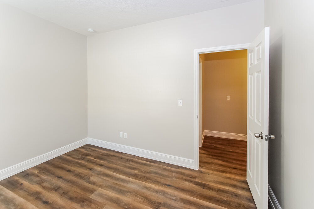 Building Photo - 408 S Hidden Tree Dr