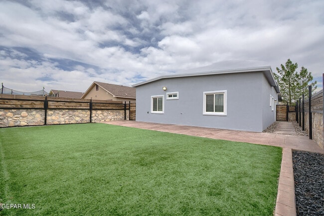 Building Photo - 4917 Marcella Santillana