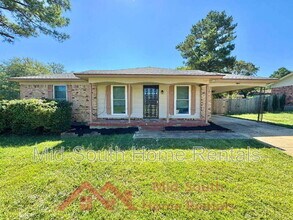 Building Photo - 1185 Deer Trail Ln