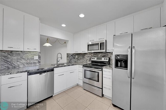 Building Photo - 9186 NW 40th St