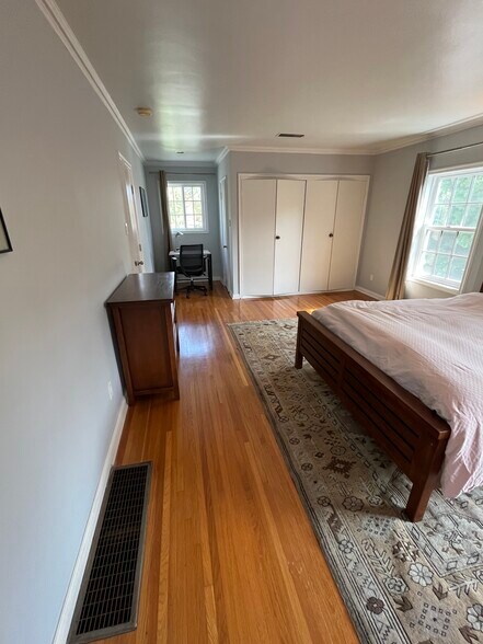 Available bedroom - 737 S Tremaine Ave