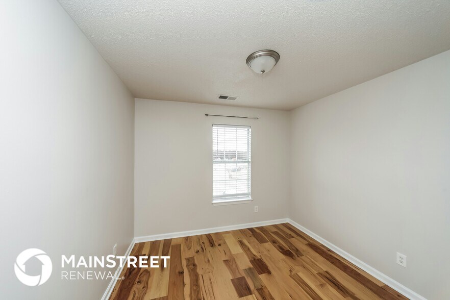 Building Photo - 4560 Cedar Ridge Cove