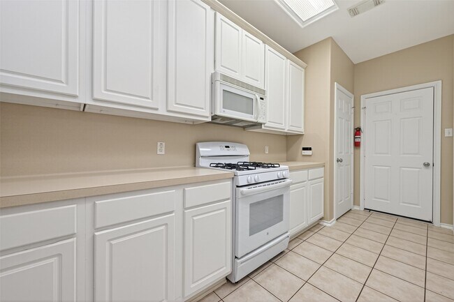 Building Photo - 169 Musewood Ct