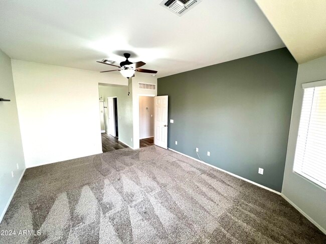 Building Photo - 3464 E Thornton Ave